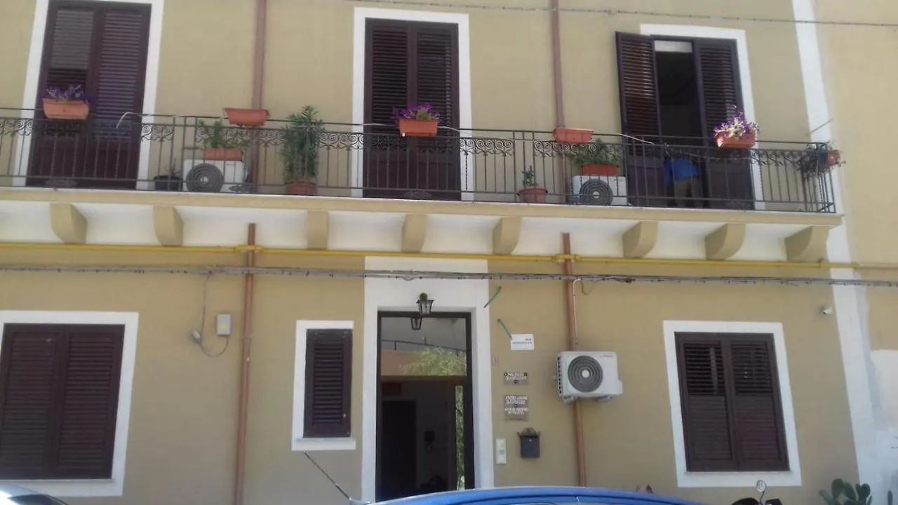 Holiday home Le Casette Di Laura Palermo